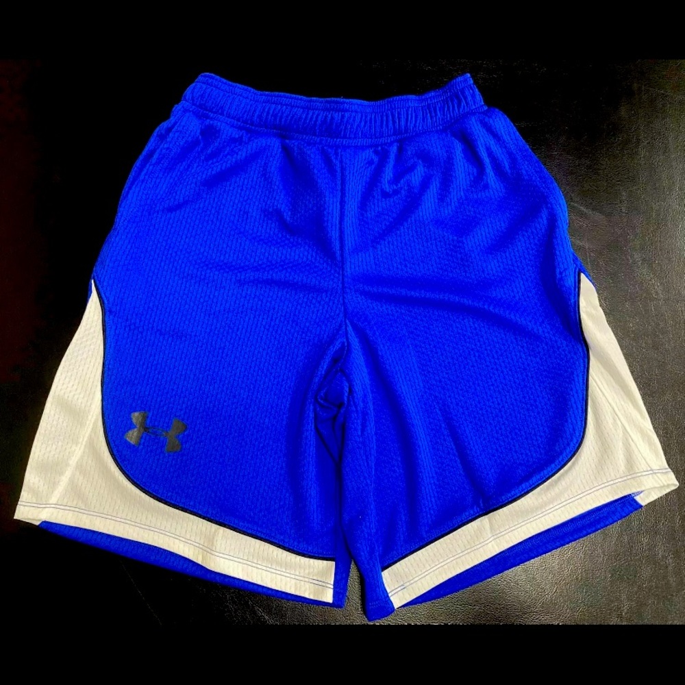 Under armor girl Royal blue basketball shorts pockets sz Small Sm A1